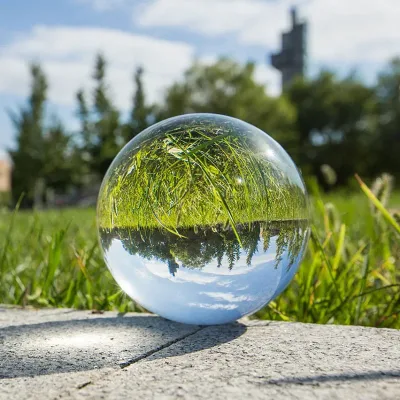 Boule de cristal transparente en verre – image 3