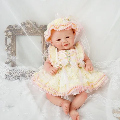 Poupée reborn fille en silicone – image 3